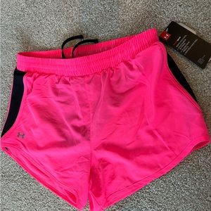NWT Under Armour Women’s Small Shorts Pink & Black